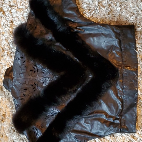 Vintage Dominic Bellissimo leather and fur coat - Picture 10 of 16